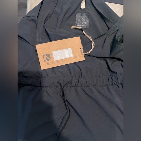 NWT Flylow Tucker Jumper Size M Black - Picture 4 of 4